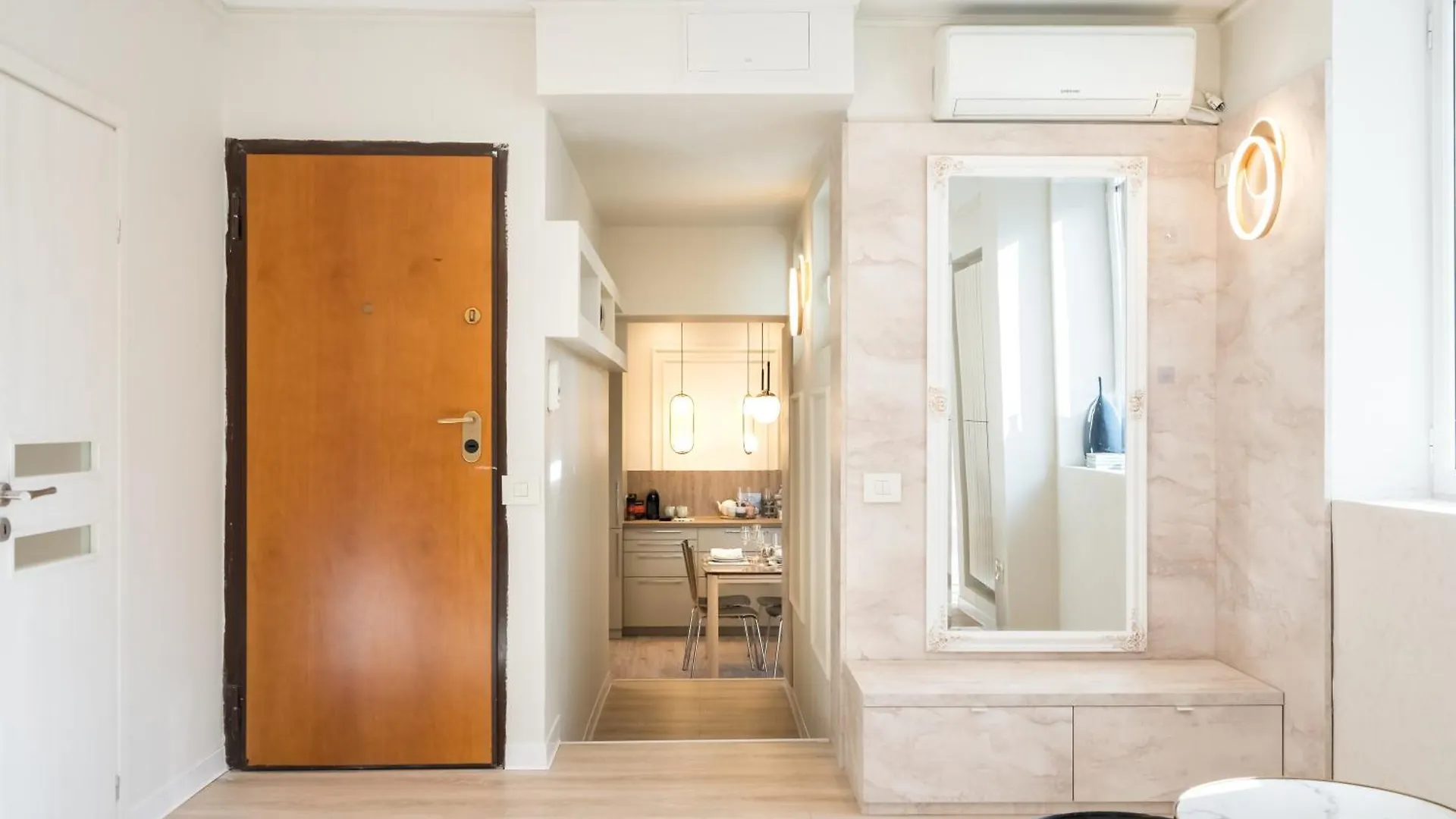 Silk Haven I Central Loft In Piata Romana Bucharest Romania